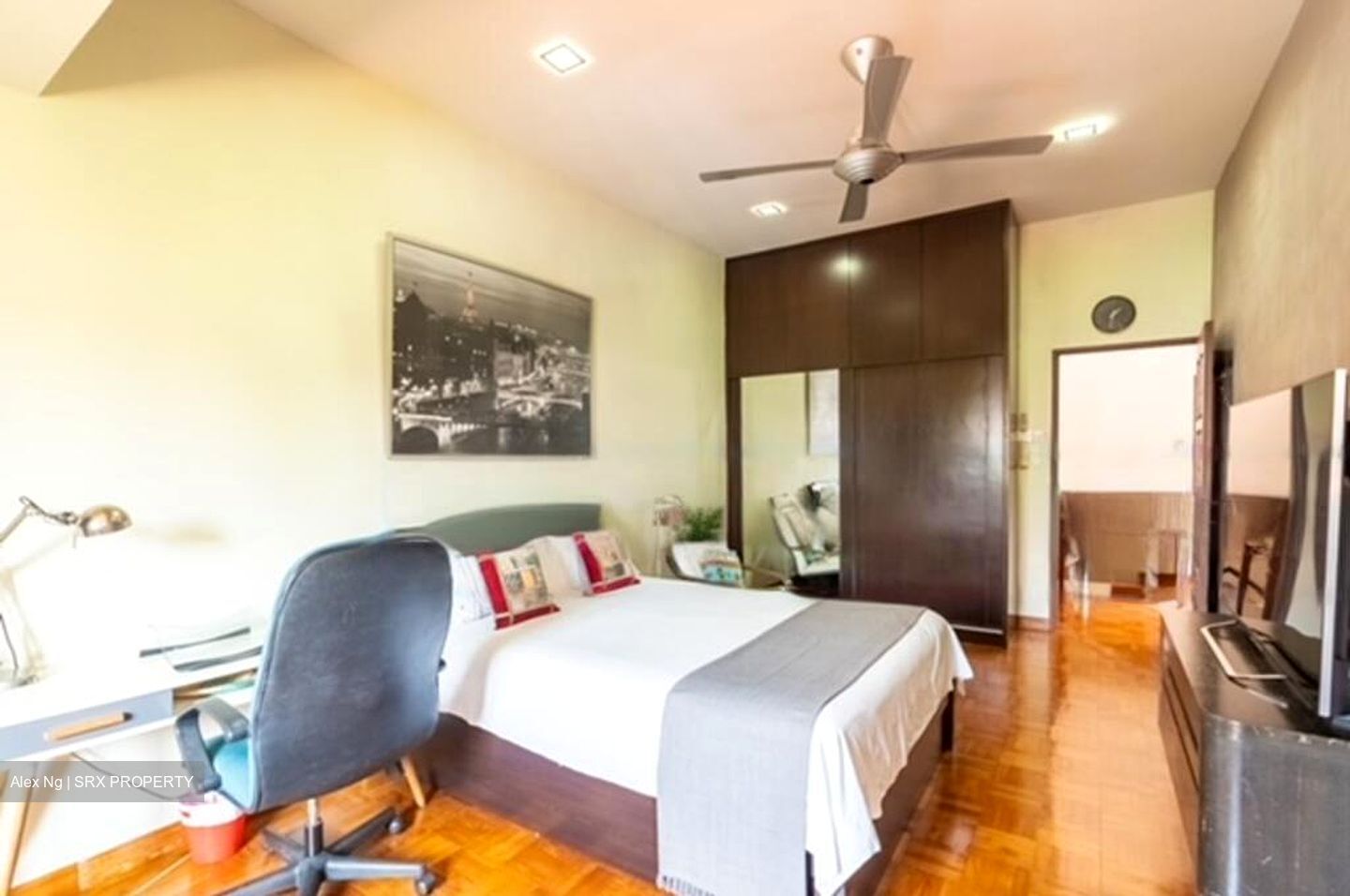 Siew Lim Park (D16), Terrace #461000841